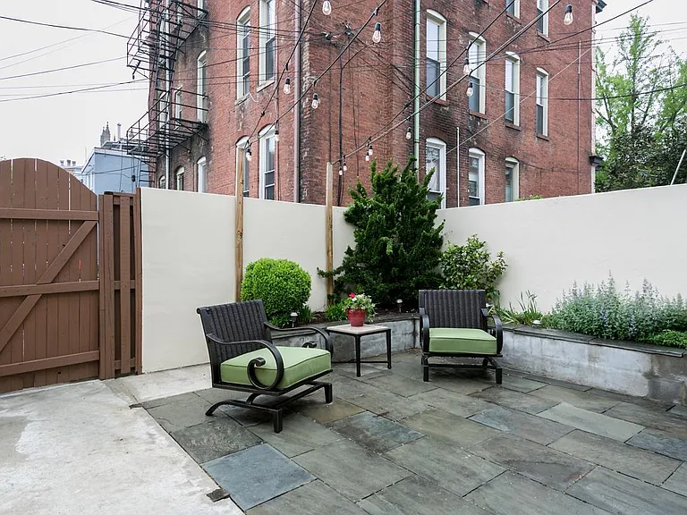 Patio view to the street