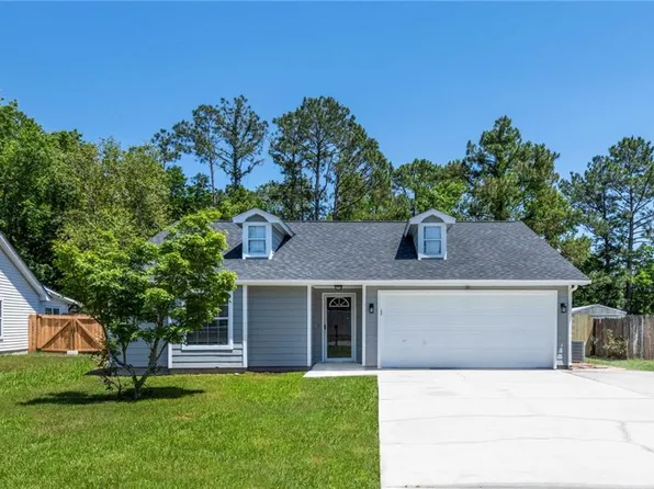 118 Lake Ashley Dr, Kingsland, GA 31548