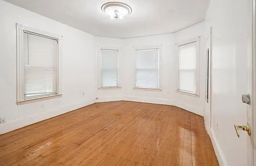 52 Calumet St #2 Photo 1