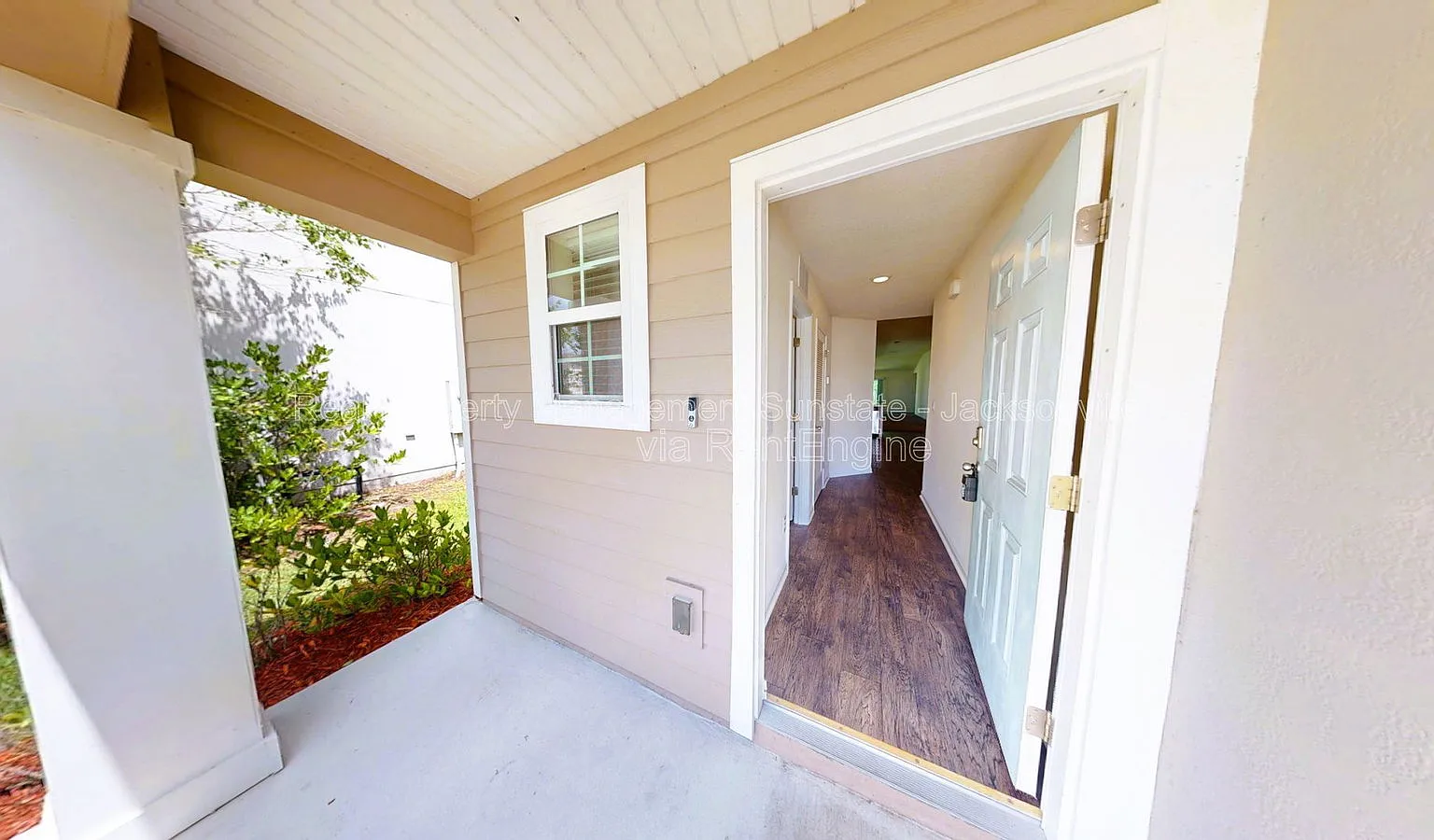 4 bed, 2.0 bath, 1934 sqft, $2,150 — Photo 3