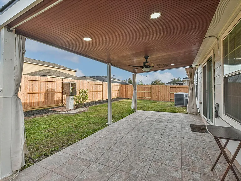 7718 Shavano Ln — Photo 30