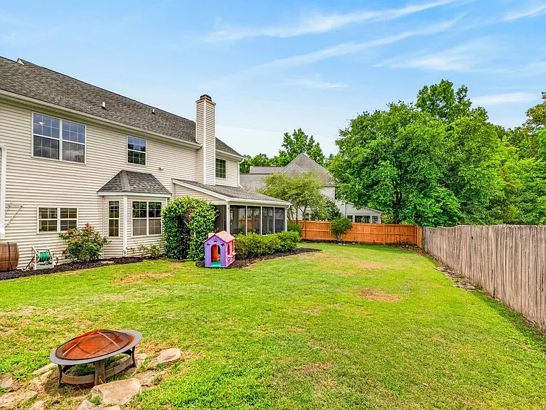5410 Barnsley Dr — Photo 38