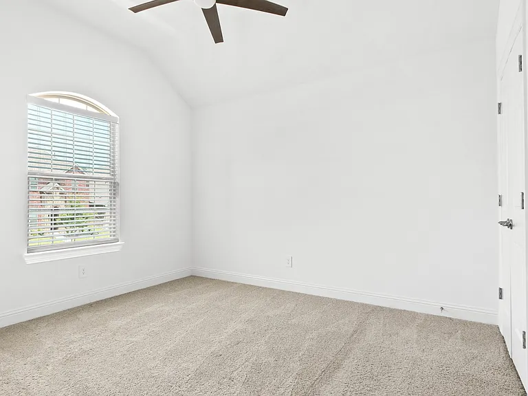 1413 Buckeye Trl — Photo 23