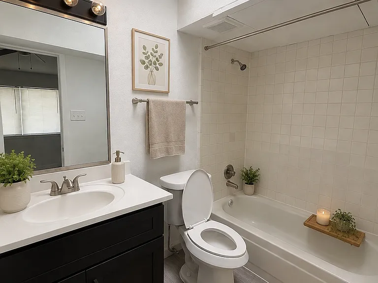 9930 Buckingham Rd #108 — Photo 9
