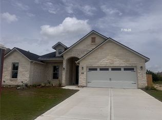 1046 Calaveras, College Station, TX 77845