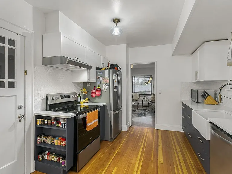 6162 E Burnside St — Photo 13