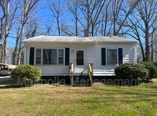 824 Nelson St, Henderson, NC 27536