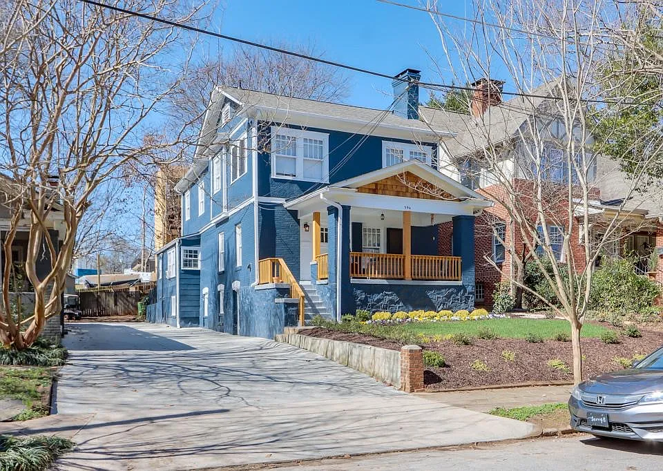 594 Seminole Ave NE #1
