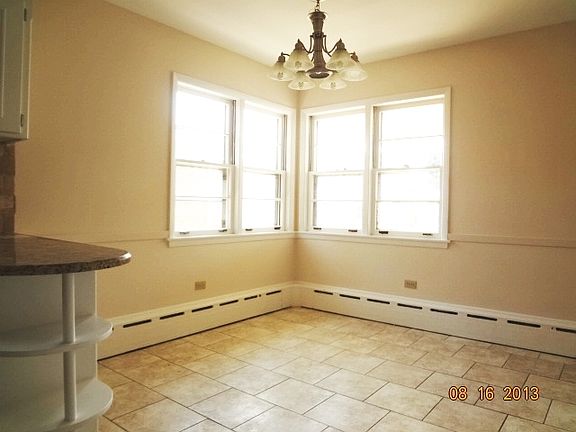 4th image of 4948 N Oak Park Ave