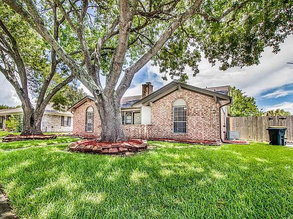 2nd image of 1903 Winding Creek Dr