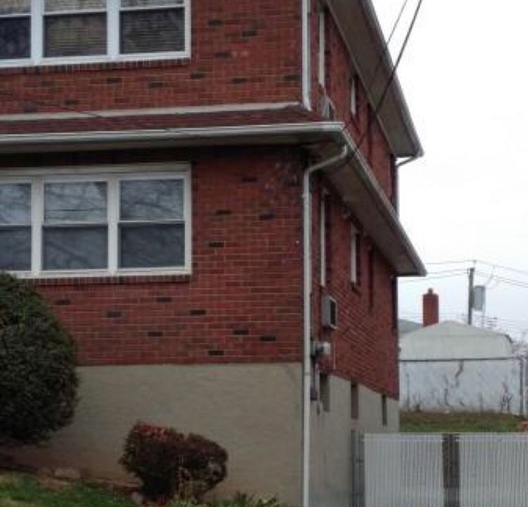 1st image of 25 Mallory Ave #2BD
