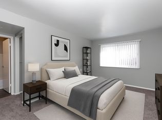 Lookaway Heights Apartments, Saint Louis, MO 63137