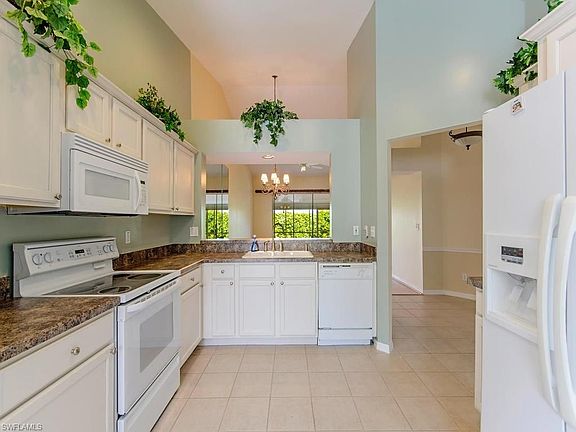 4th image of 7065 Lone Oak Blvd