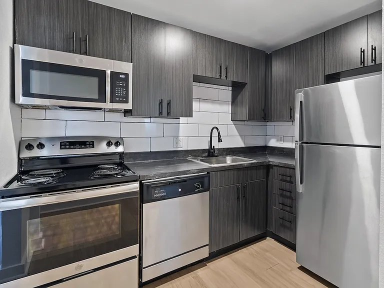 The Canvas Apartments - Kitchen