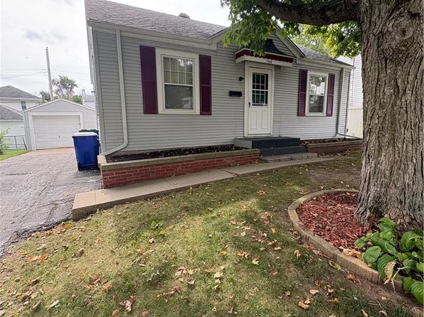 1365 E Buena Vista Ave, Decatur, IL 62521