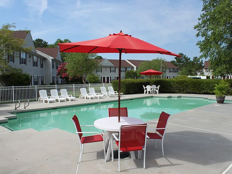 Ocean Gate Apartments — Photo 4