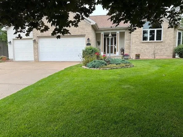 712 Brook St, Deforest, WI 53532