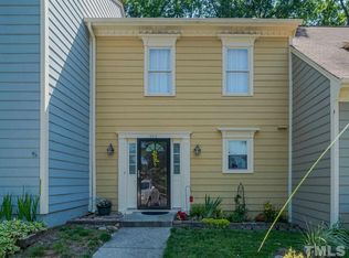 5512 Forest Oaks Dr, Raleigh, NC 27609