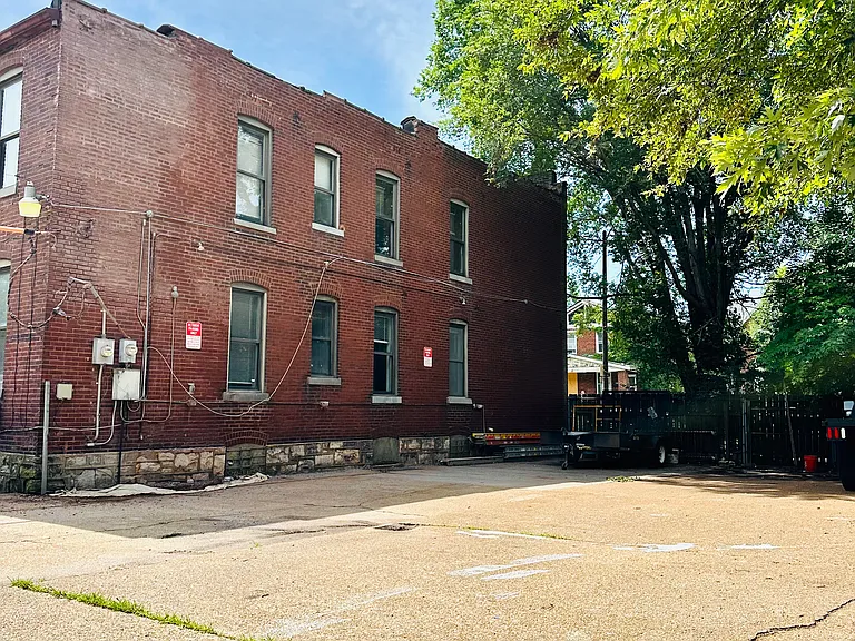 3201-3209 Arsenal St #3203 — Photo 12