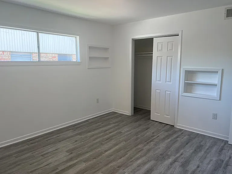 9007 Dunlap St — Photo 17