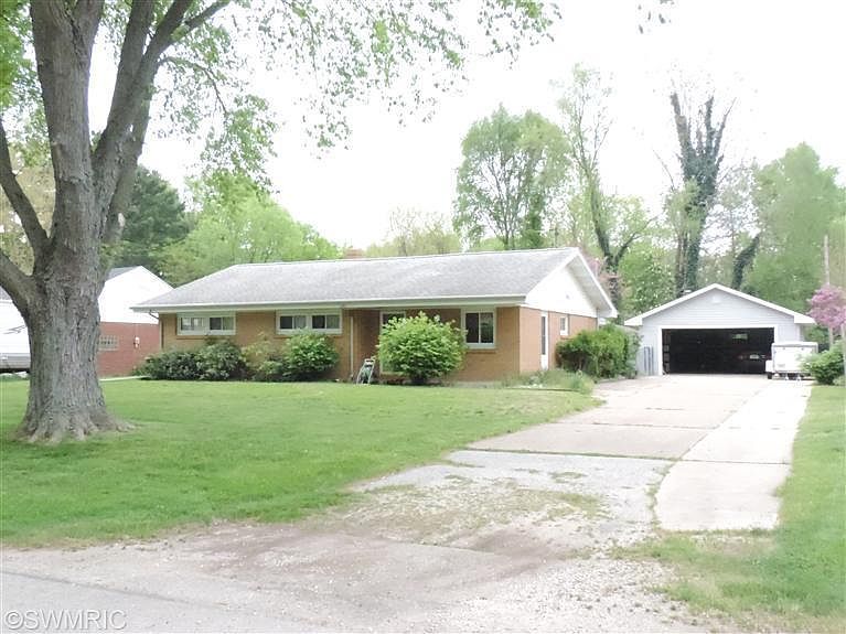 1st image of 542 Monica Dr