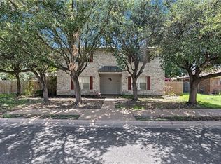 1903 Woodsman Dr, College Station, TX 77840