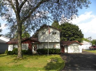 120 Highmoor Dr, Round Lake, IL