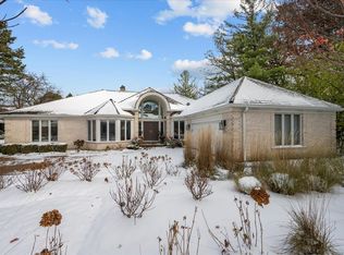 1725 Lilly Ct, Highland Park, IL
