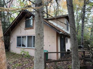 W4899 Hideaway Dr, Pembine, WI 54156