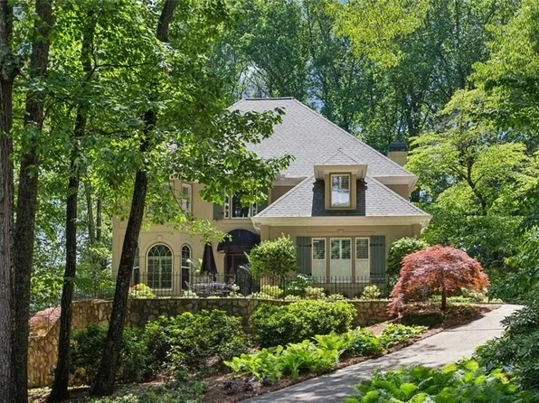 1600 Savannah Ct SE, Smyrna, GA 30080