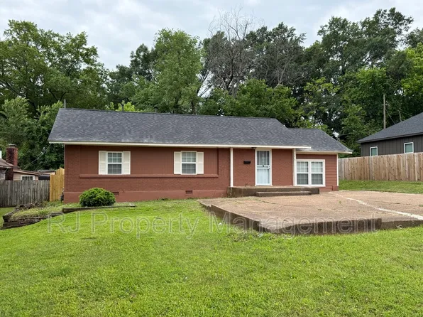 3215 Barron Ave, Memphis, TN 38111