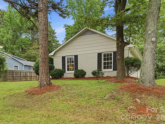 2nd image of 5439 Autumn End Cir