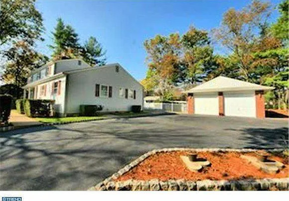 21 Nursery Rd — Photo 2