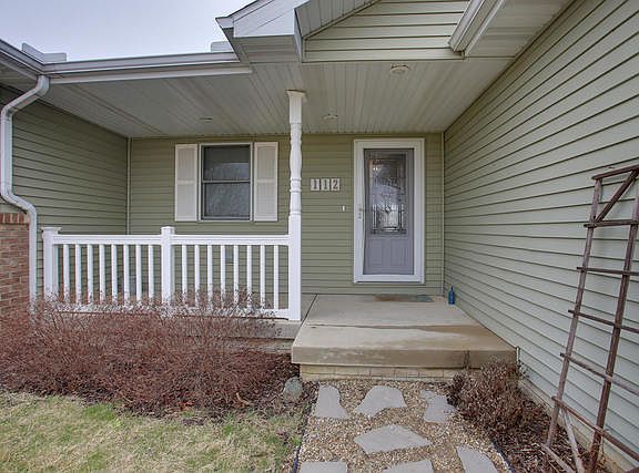 3rd image of 112 N Heritage Dr
