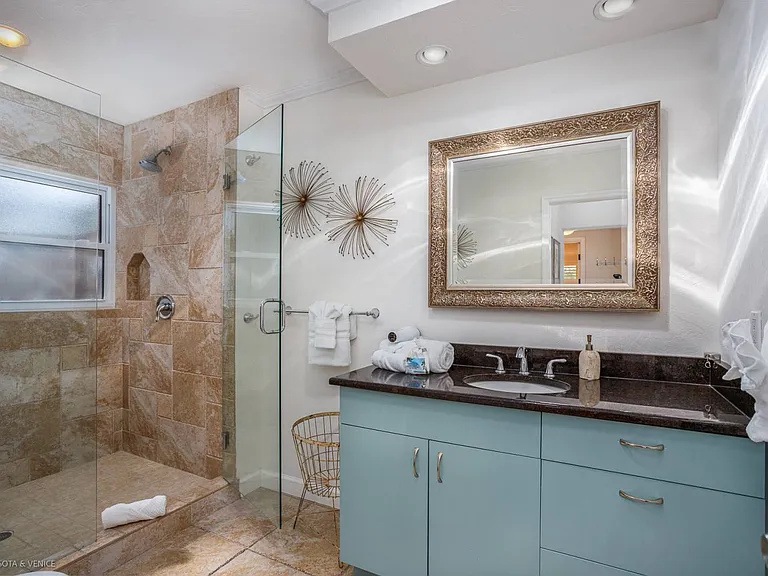 7510 Starfish Dr — Photo 16