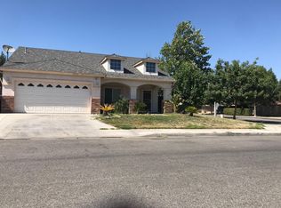 961 Naval Ave, Madera, CA 93637