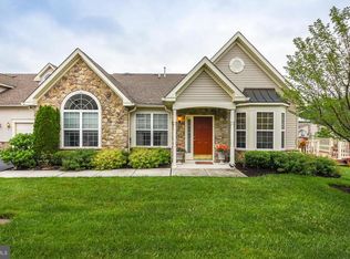 132 Willow Dr, Newtown, PA 18940