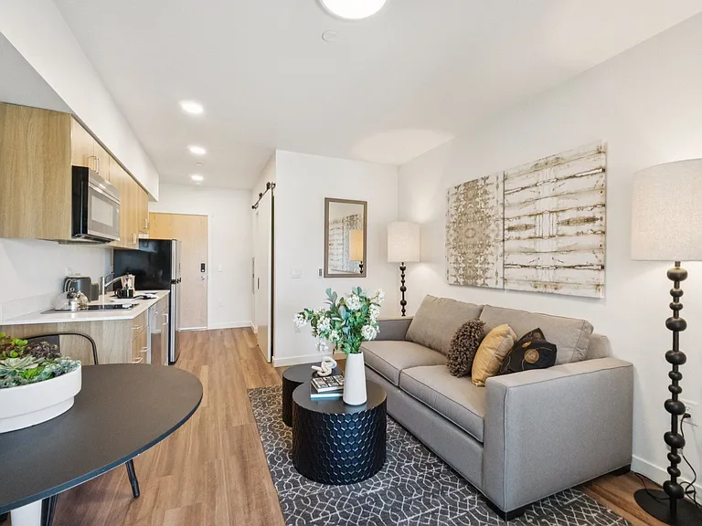 Keystone Apartments — Photo 15