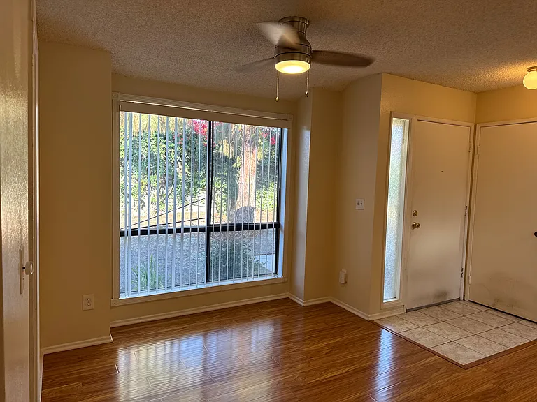 12094 Stonegate Ln — Photo 8