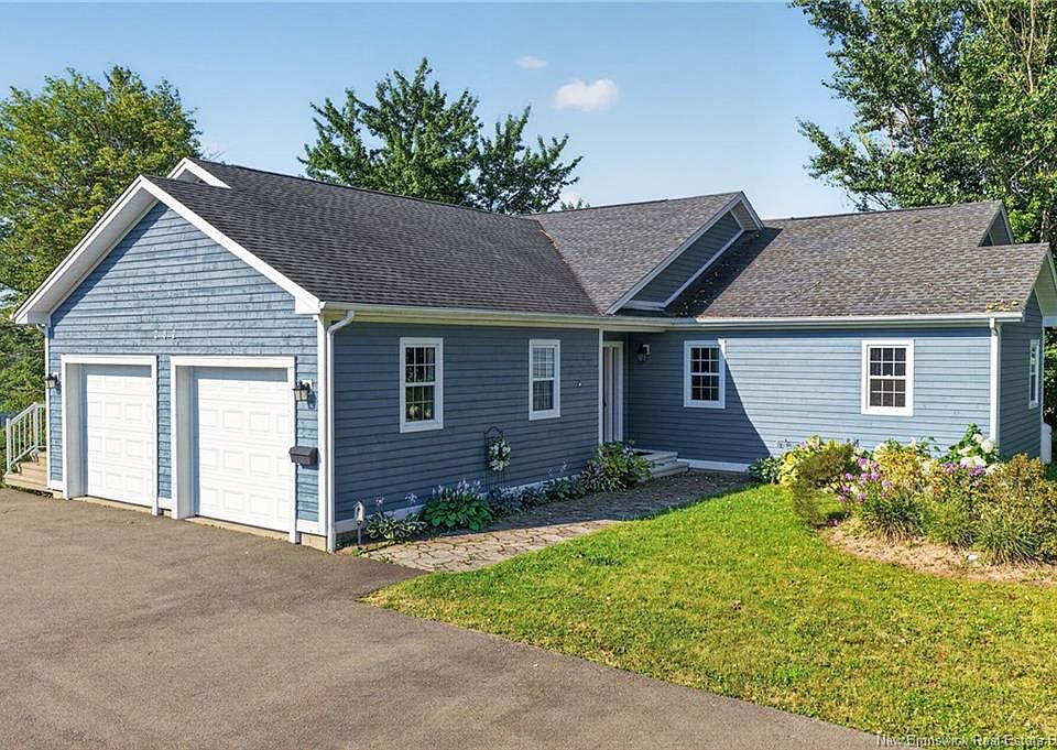 1st image of 282 Bond Dr