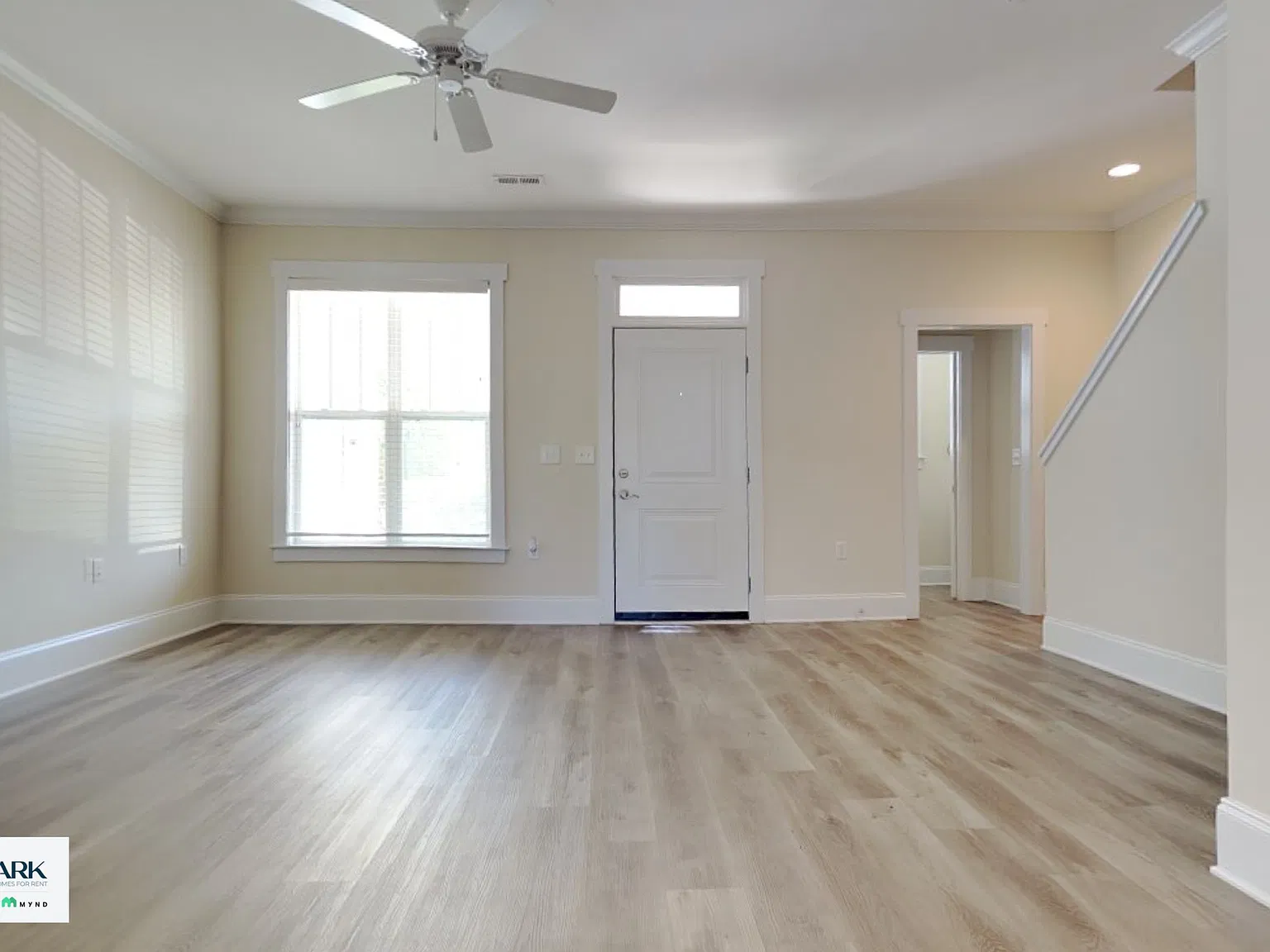 3 bed, 2.5 bath, 1618 sqft, $1,590 — Photo 2