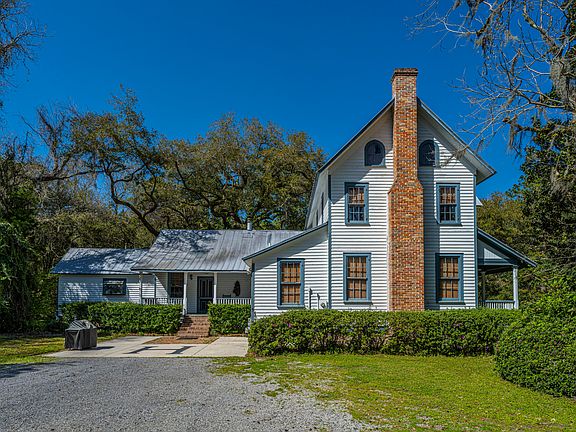 3rd image of 6338 Farm House Rd