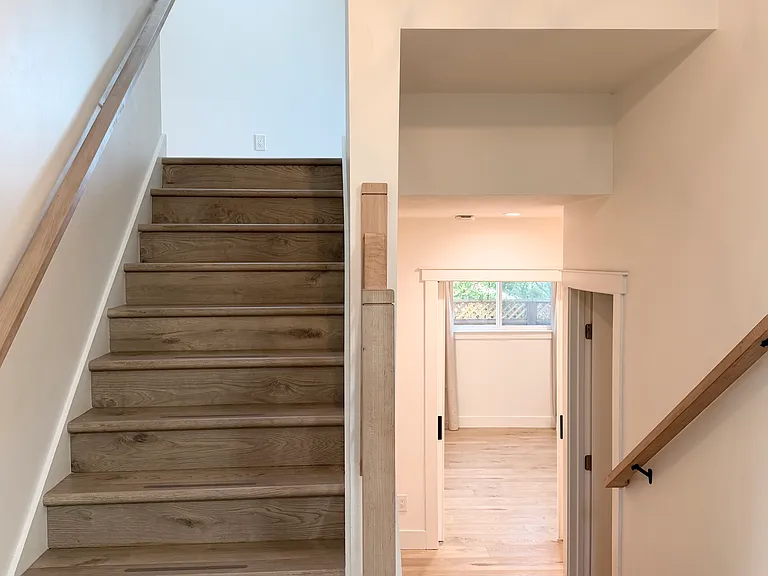 536 Roxbury Ln — Photo 6