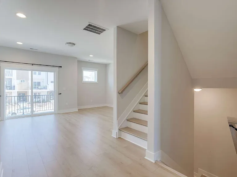 2127 Big Falls Dr — Photo 10