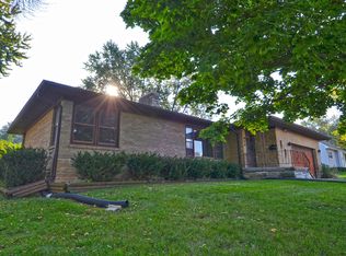 914 Cornell St, Ottawa, IL 61350