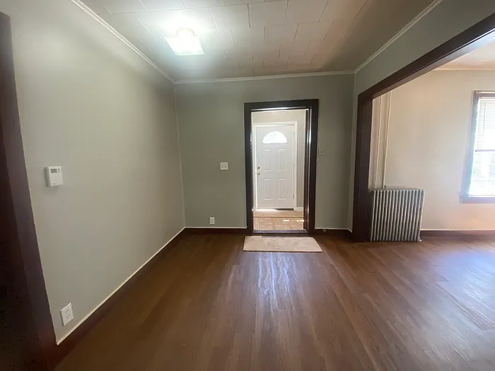405 Budd St #4 — Photo 8