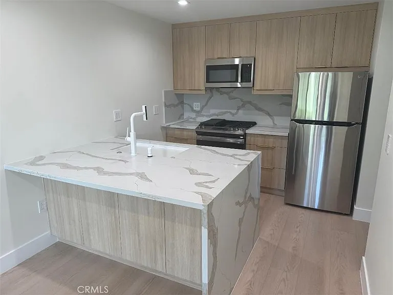 2846 Fairmount — Photo 10