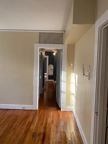 1857 Hunter Ave Photo 1