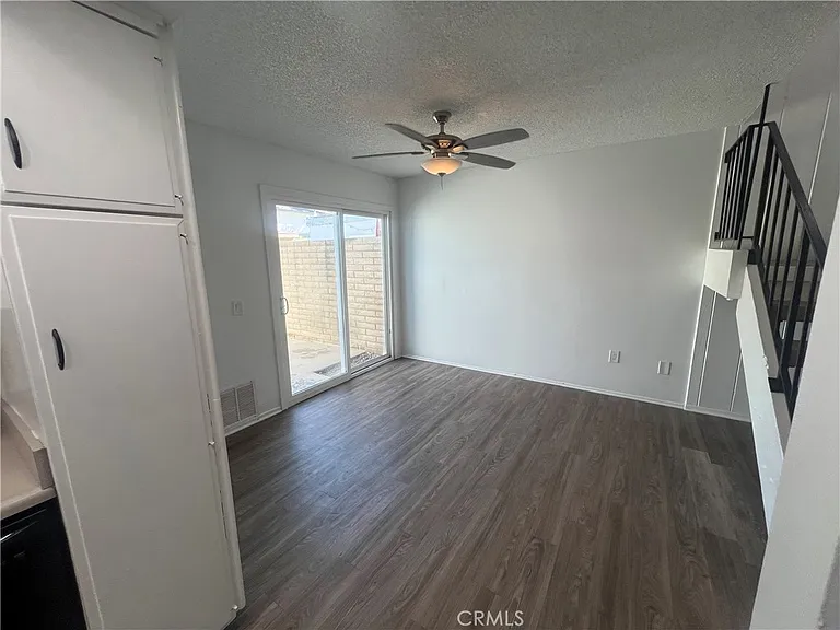 1341 Cameo Ln — Photo 6