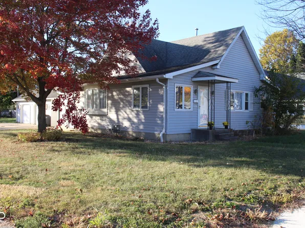 528 N East St, Tipton, IN 46072